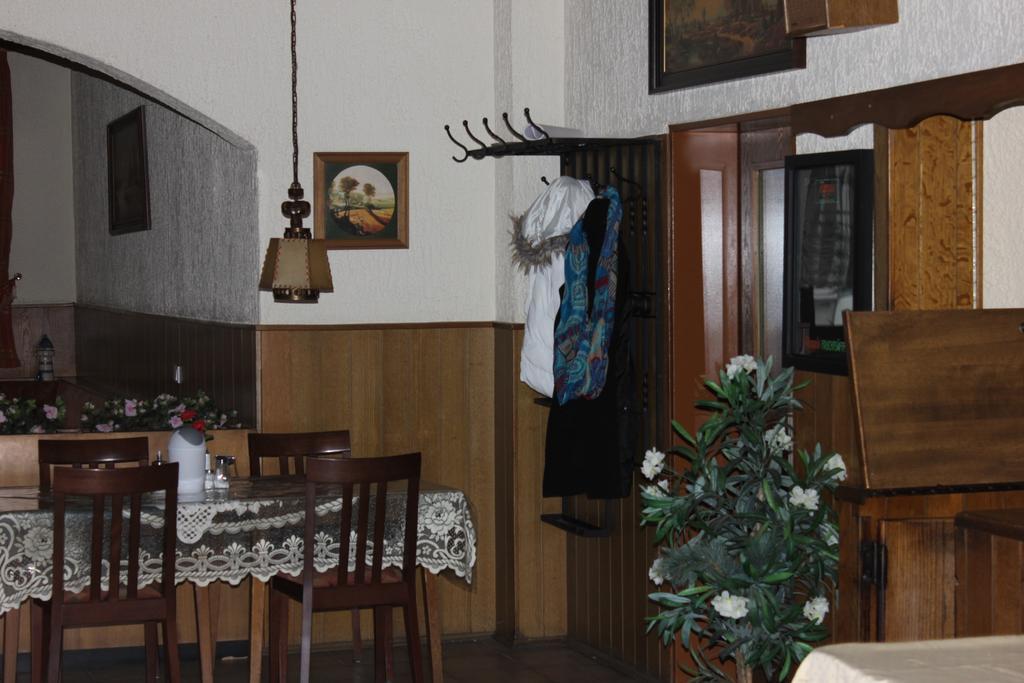 קלסטרבאך Airport-Hotel Zum Taubengrund מראה חיצוני תמונה