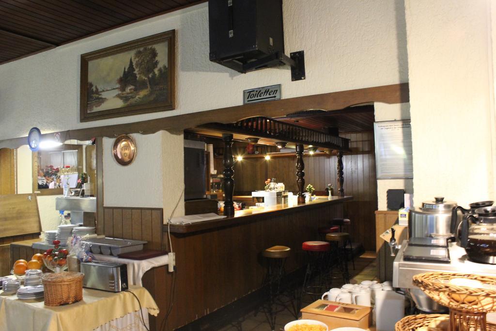 קלסטרבאך Airport-Hotel Zum Taubengrund מראה חיצוני תמונה